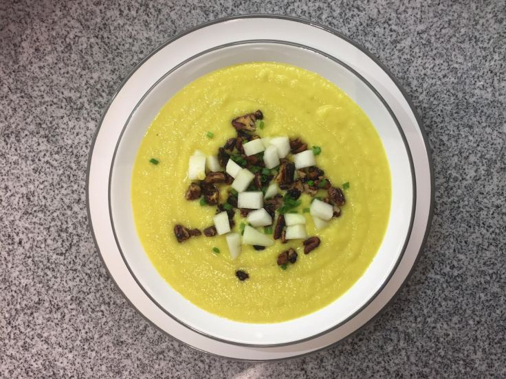 Prettaly_ParsnipSoup_PecanNutPearTopping.jpg