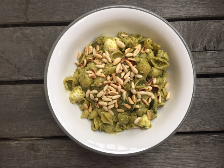 Prettaly_PestoPastaWithMozzarellaPineNuts.jpg